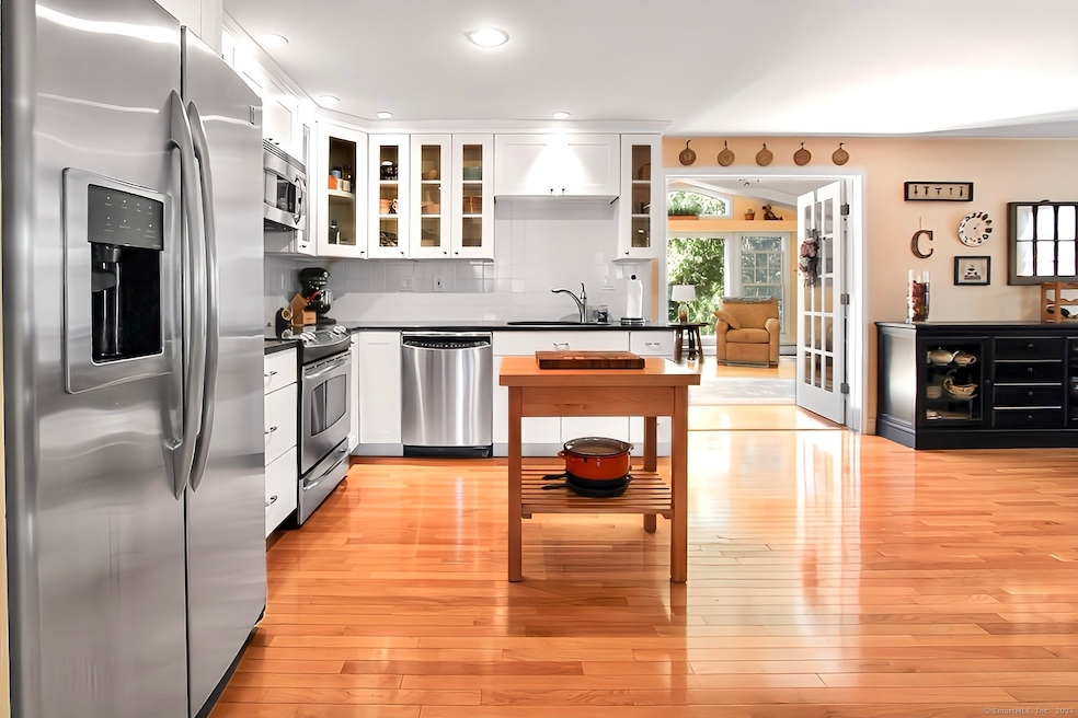 642 New Britain Ave, Rocky Hill, CT 06067 - photo 1