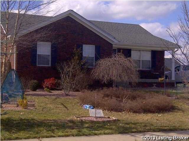 161 Ivy Dr, Mount Washington, KY 40047 - photo 1