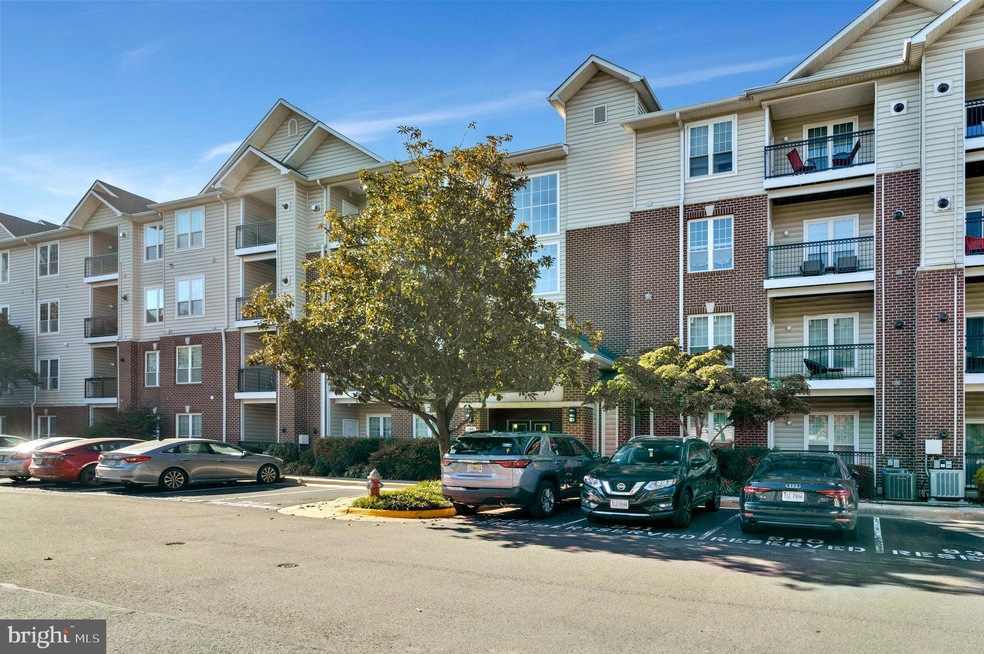 1580 Spring Gate Dr unit 4310, McLean, VA 22102 - photo 1