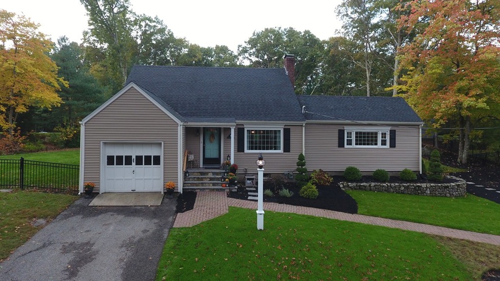 150 Central St, North Reading, MA 01864 - photo 1