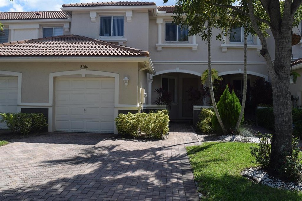 2106 Oakmont Dr, Riviera Beach, FL 33404 - photo 1