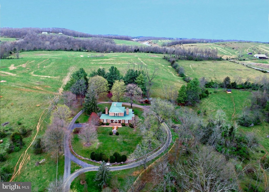 117 Middlebrook Rd, Staunton, VA 24401 - photo 1