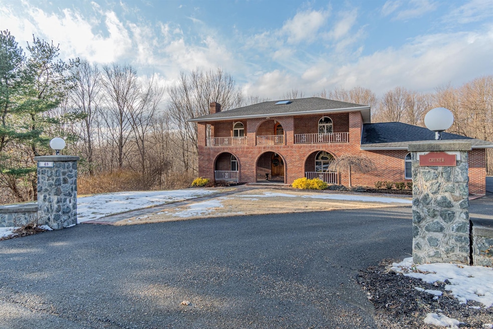 48 Scott Dr, Troy, NY 12180 - photo 1