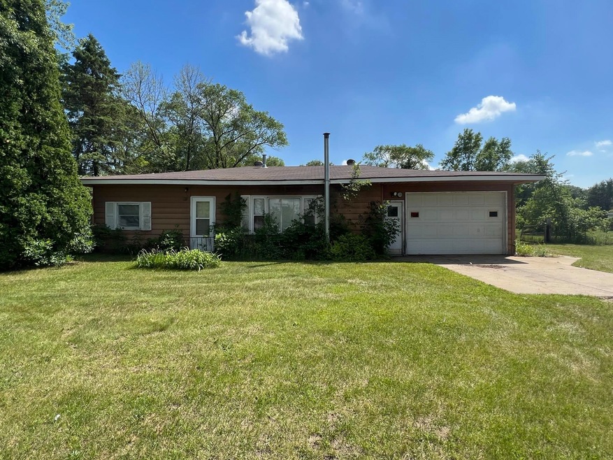 104 Us Highway 12/16, Camp Douglas, WI 54618 - photo 1