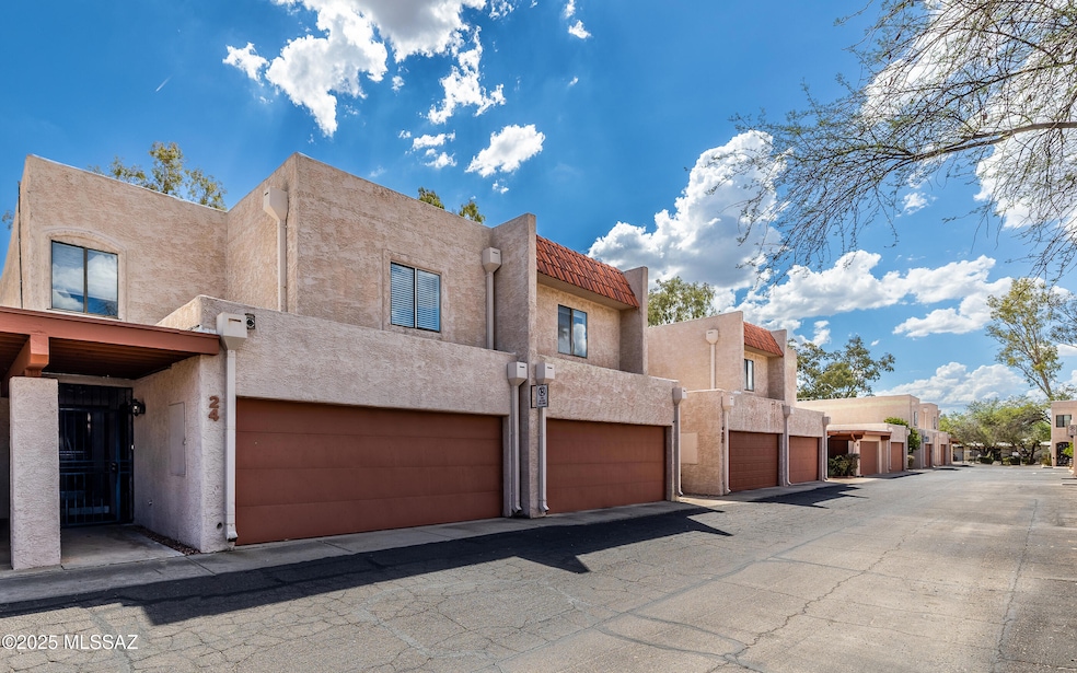1949 N Swan Rd unit 24, Tucson, AZ 85712 - photo 1