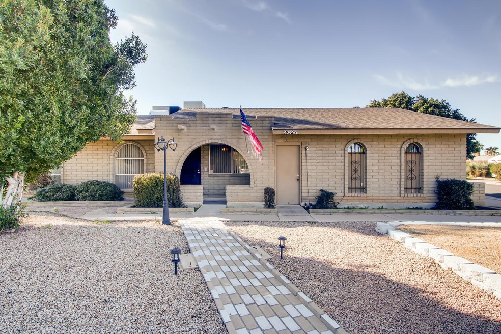 3027 E Camino St Mesa AZ 85213-large-001