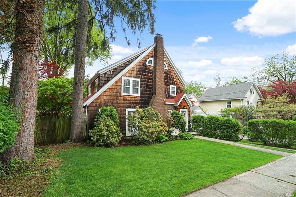 8 Maple St, Irvington, NY 10533 - photo 1