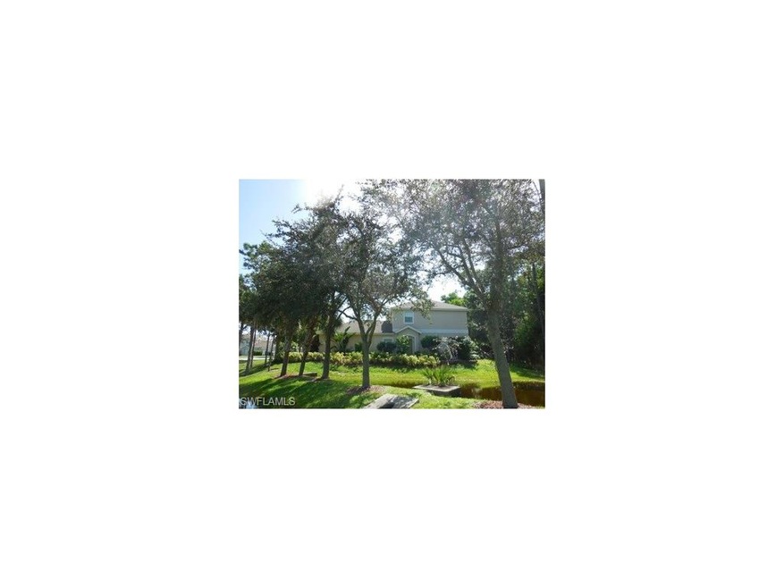 End Unit with private entry and lanai