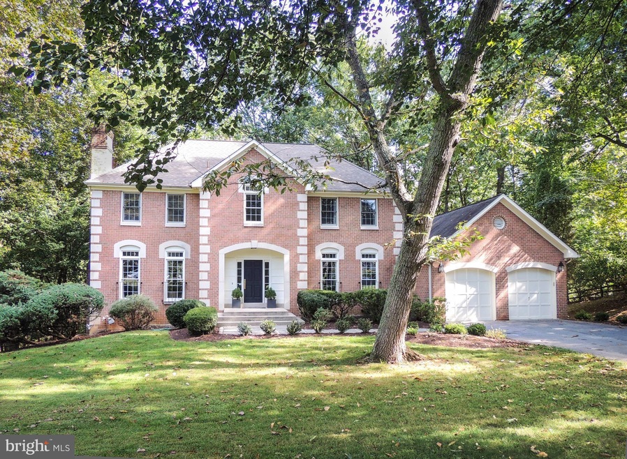 9216 Vendome Dr, Bethesda, MD 20817 - photo 1