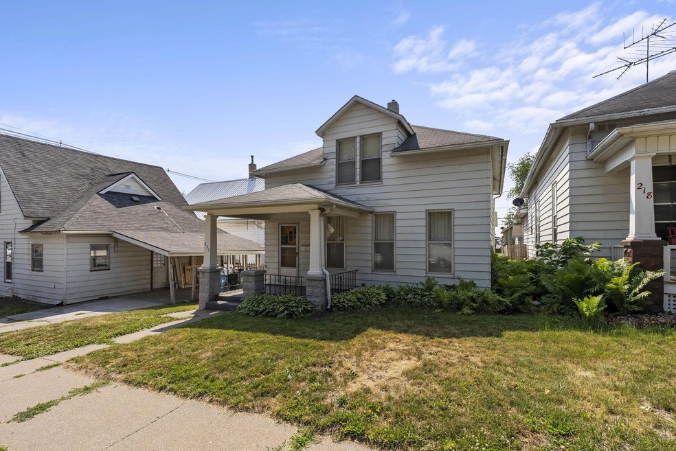 Welcome to 220 E. 7th Street