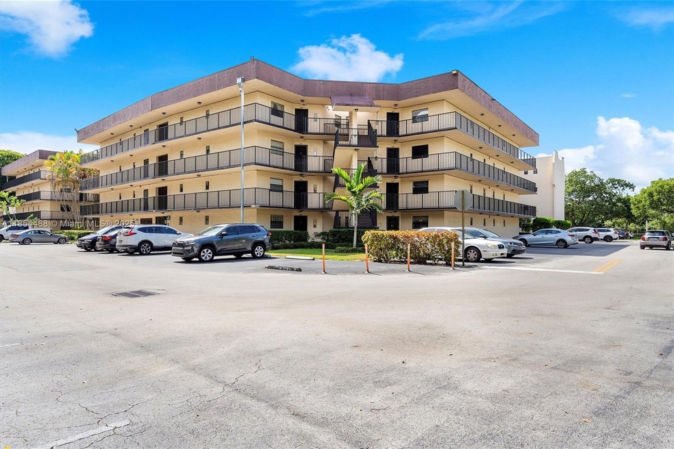 6855 W Broward Blvd unit 405, Plantation, FL 33317 - photo 1