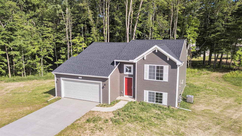 380 Lotz Ct, Wayland, MI 49348 - photo 1