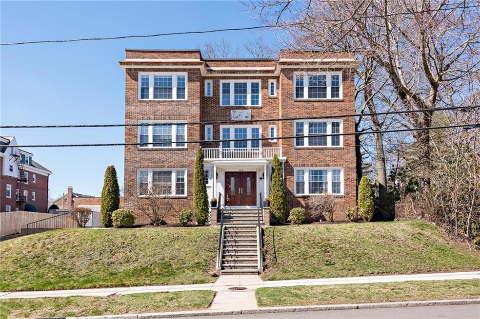 124 Blackstone Blvd unit 4, Providence, RI 02906 - photo 1