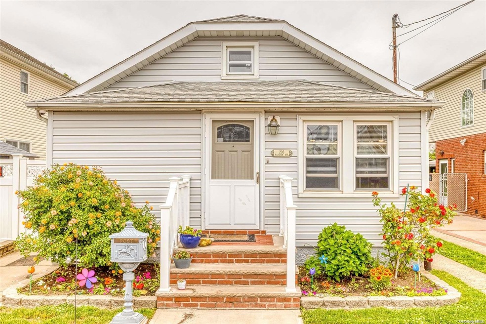 203 Madison Ave, Franklin Square, NY 11010 - photo 1