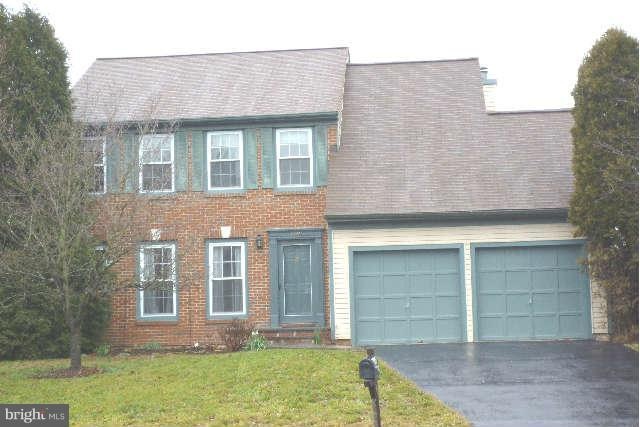 2994 Emerald Chase Dr, Herndon, VA 20171 - photo 1