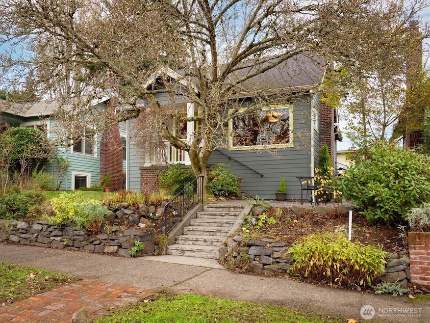 612 NW 84th St, Seattle, WA 98117 - photo 1