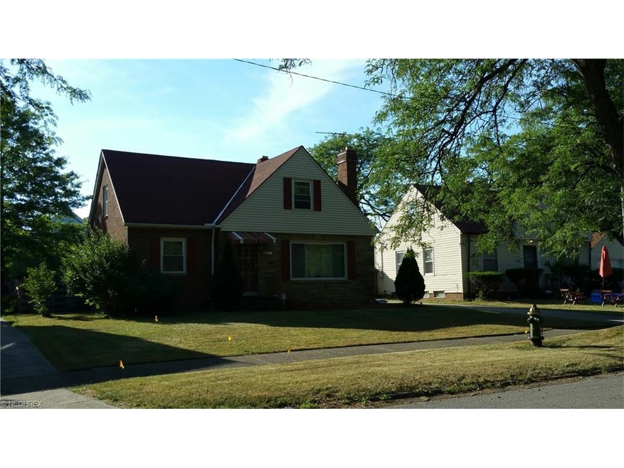 16015 Ravine Dr, Cleveland, OH 44112 - photo 1