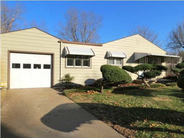3562 S. Downtain Dr...Welcome Home!