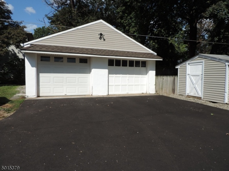 176 Jefferson Ave, North Plainfield, NJ 07060 - photo 1