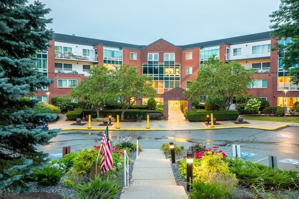 185 Place Ln, Woburn, MA 01801 - photo 1