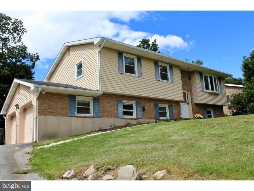 6832 Mill Creek Rd, Slatington, PA 18080 - photo 1