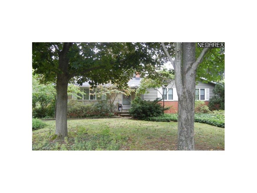 Welcome to 8213 Springview Rd. Sagamore Hills Ohio