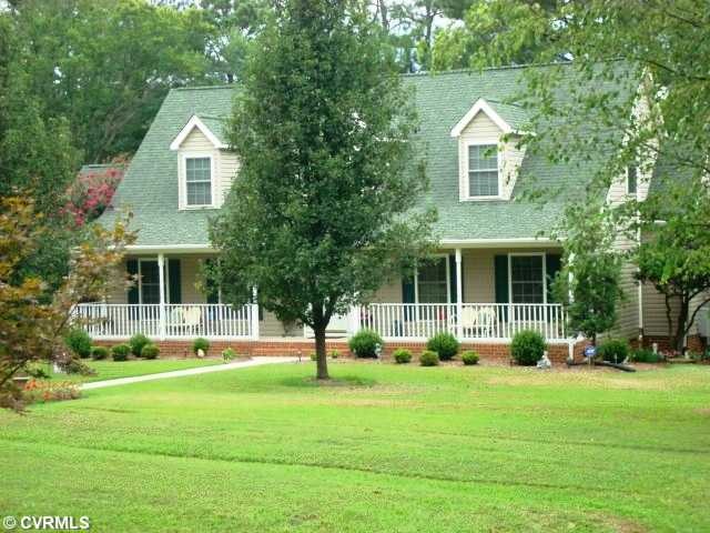 Exterior Front - Vinyl siding home built in 1999 o
