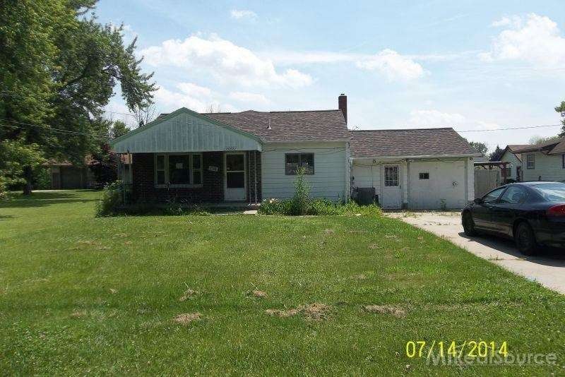 2069 Henry St, Port Huron, MI 48060 - photo 1