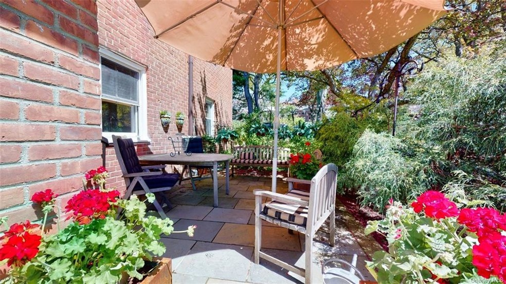 Sold $400,000 • Co-Listing Agent