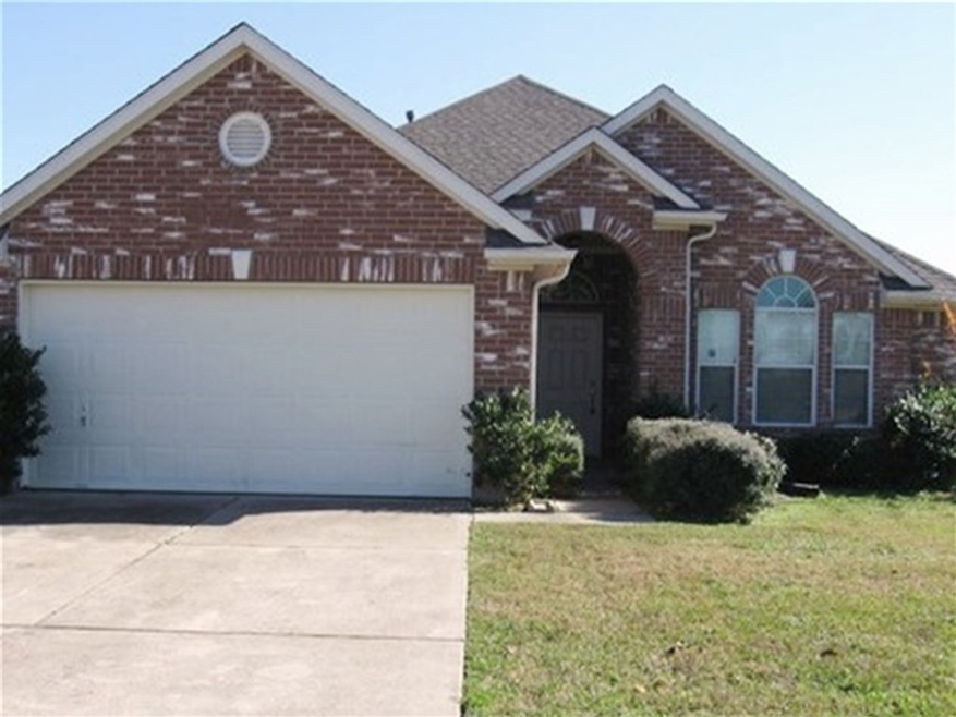 9906 Pierre Ct, Houston, TX 77089 - photo 1