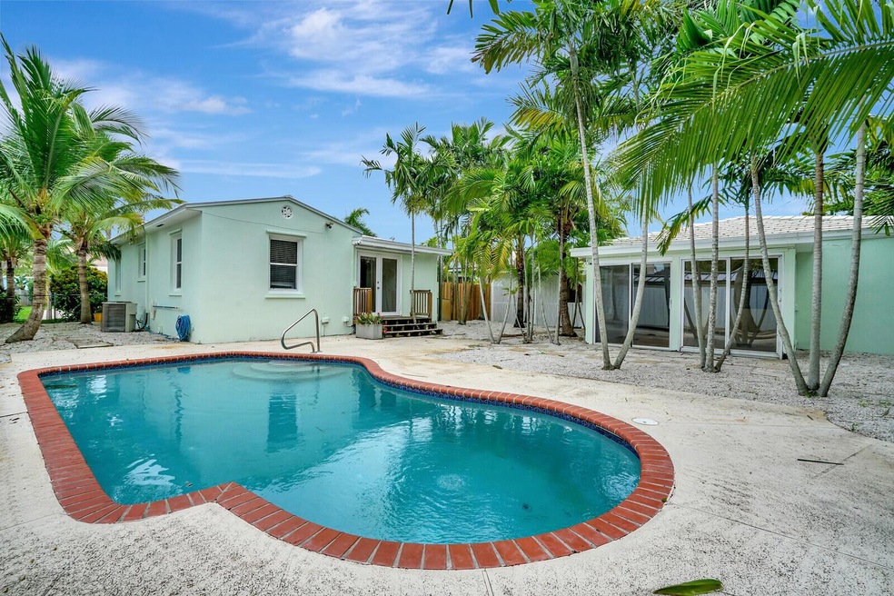 229 28th St, West Palm Beach, FL 33407 - photo 1