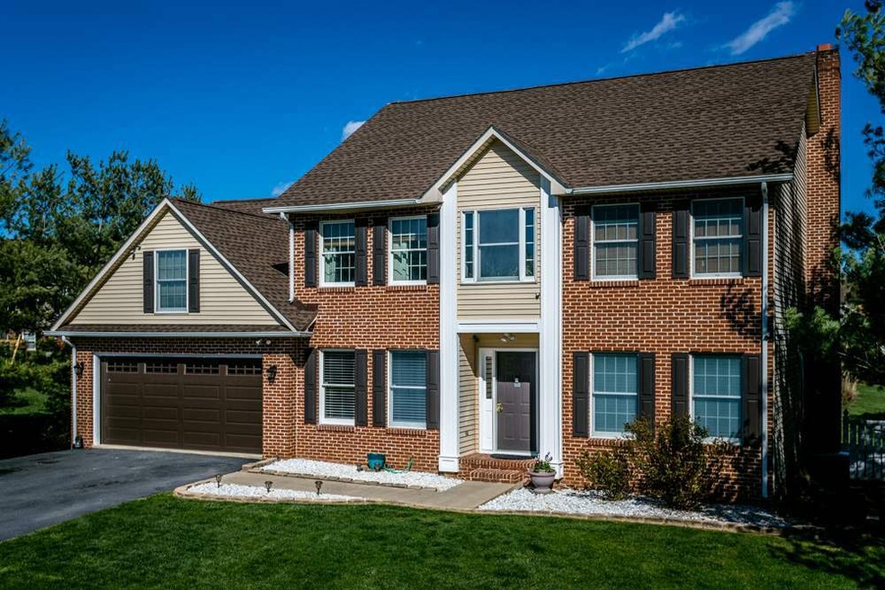 871 Mockingbird Dr, Harrisonburg, VA 22802 - photo 1