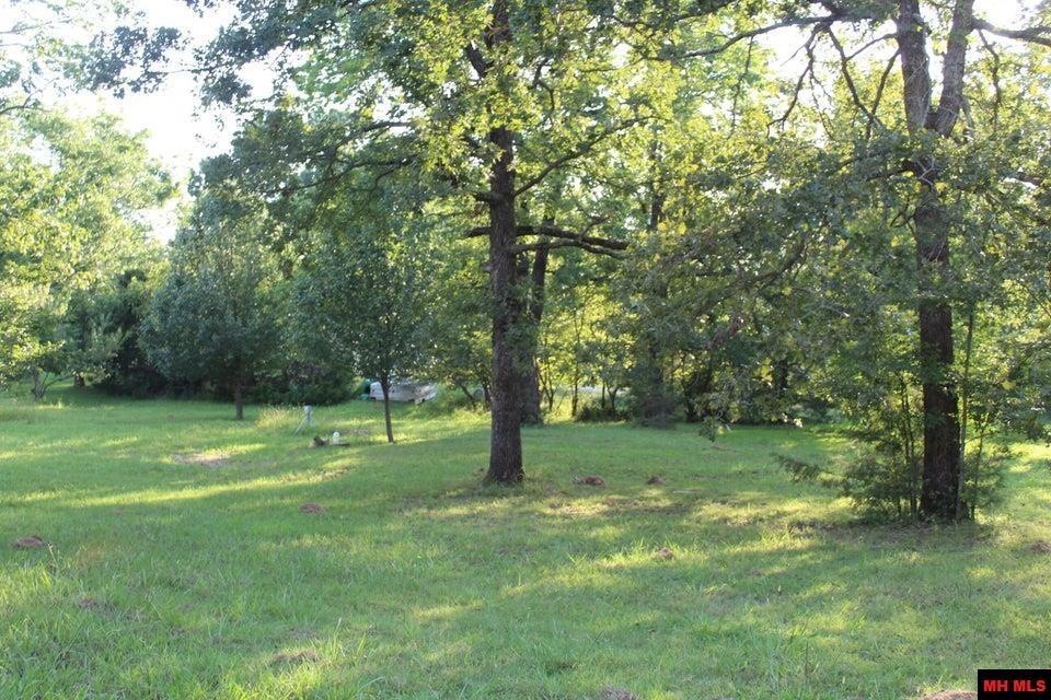 Lot 33 34 Pauline Ave