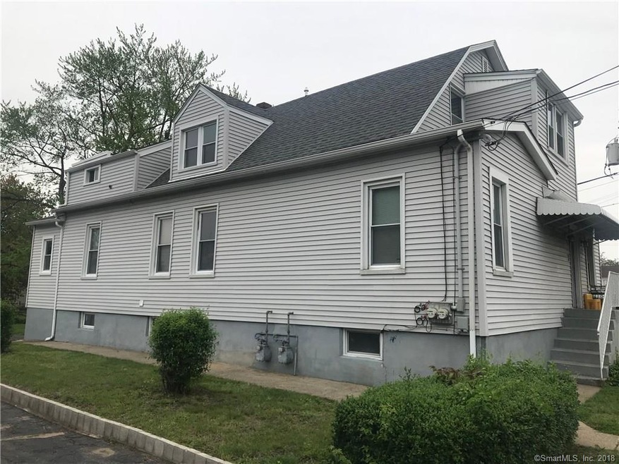 626 Honeyspot Rd, Stratford, CT 06615 - photo 1