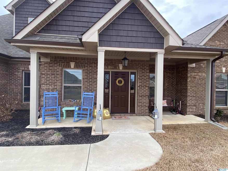 22850 Ledges Dr, Athens, AL 35613 - photo 1