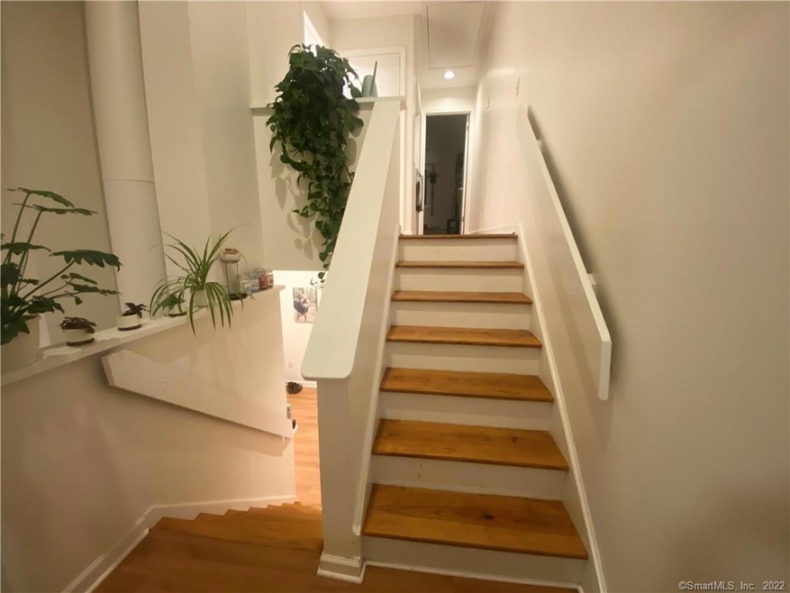 9 Eagle Rock Hill, Bethel, CT 06801 - photo 1