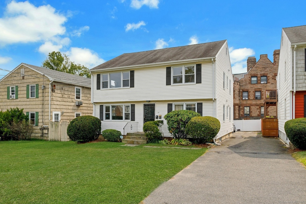 22 Hackett Cir N, Stamford, CT 06906 - photo 1