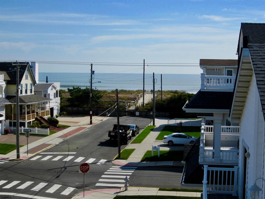 Sold $2,192,500 • Co-Listing Agent