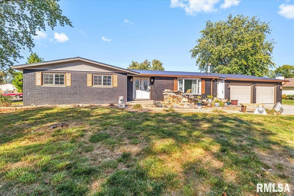 1224 Commanche Rd unit 1, Auburn, IL 62615 - photo 1