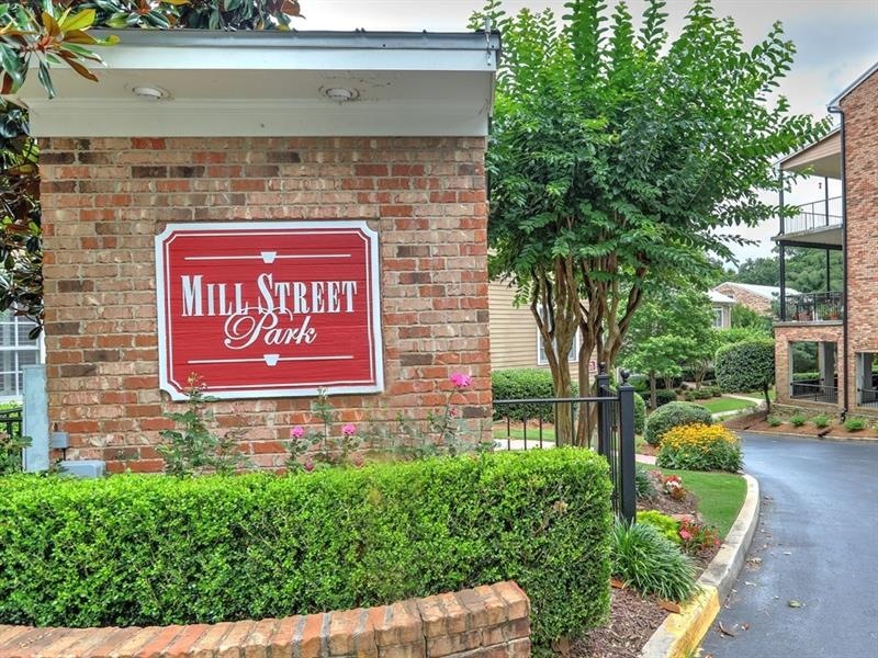 Welcome to Mill Street Park!  A hidden gem in Hist