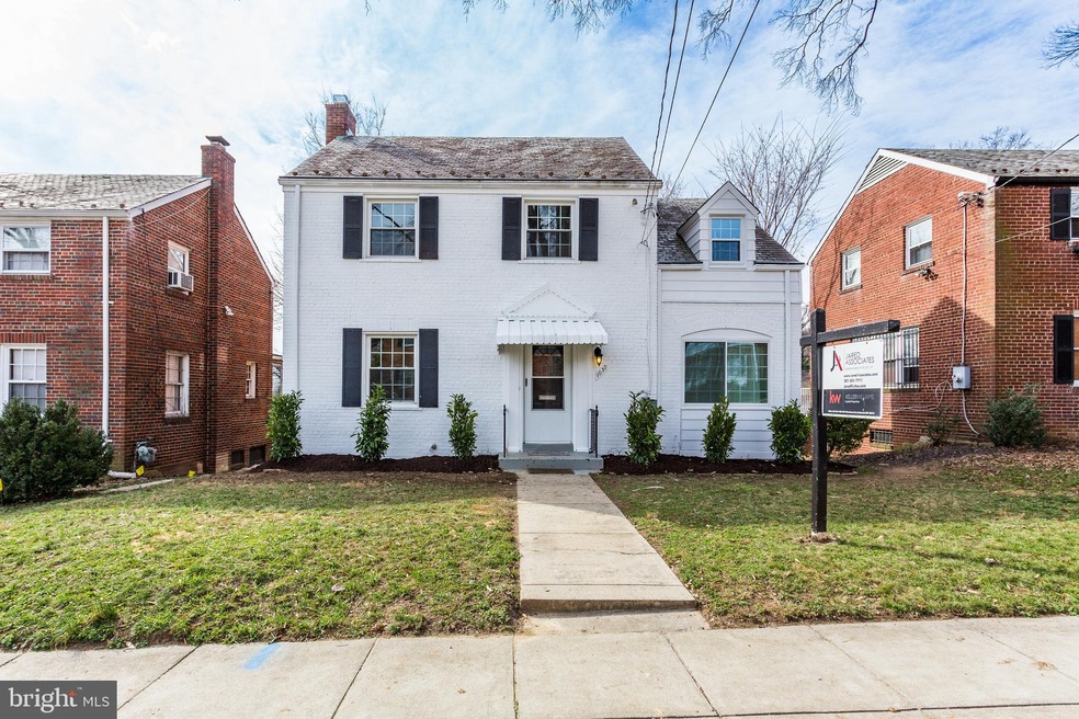 1639 Varnum Place NE, Washington, DC 20017 - photo 1