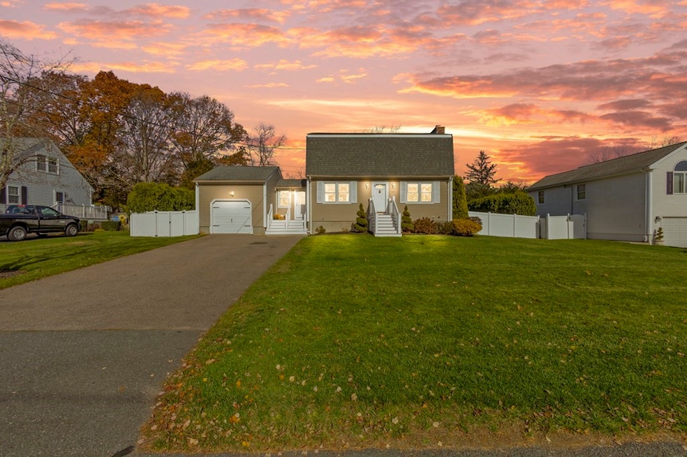 100 Evergreen Dr, Swansea, MA 02777 - photo 1