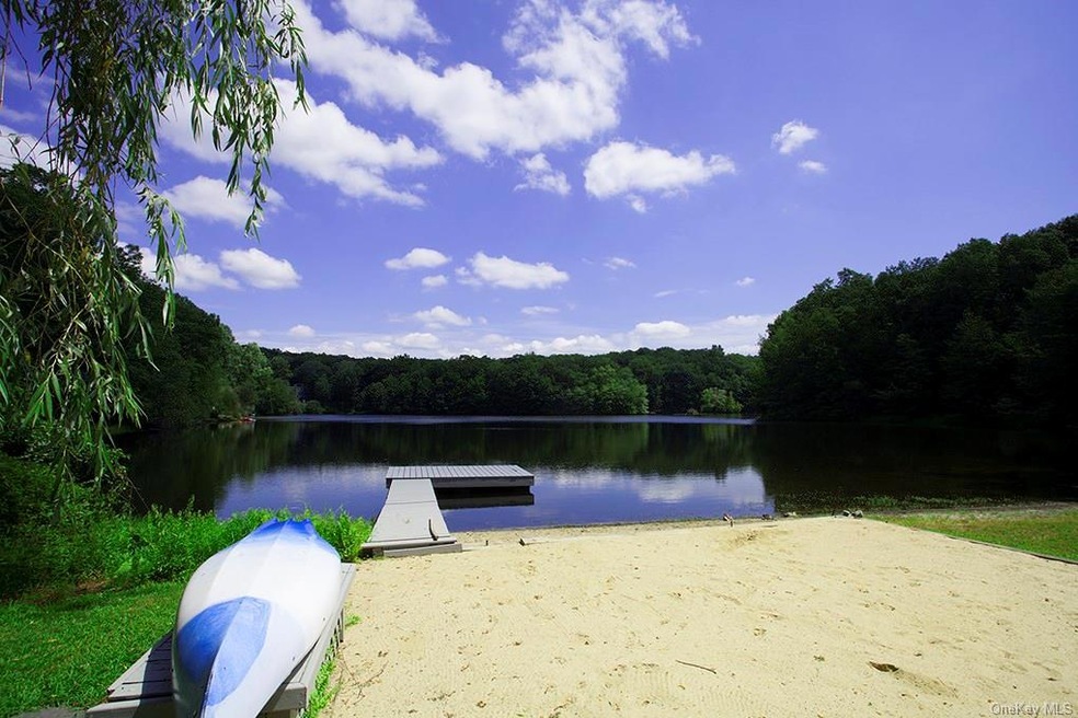 108 Loop Rd, Bedford, NY 10506 - photo 1