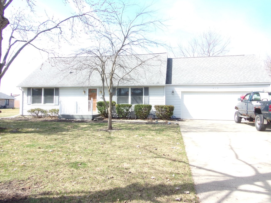415 Gas St, Saint Marys, OH 45885 - photo 1