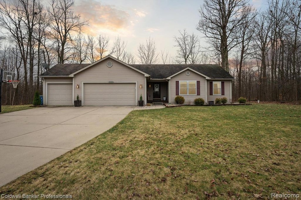 1325 Timberline Dr unit 50, Flint, MI 48507 - photo 1