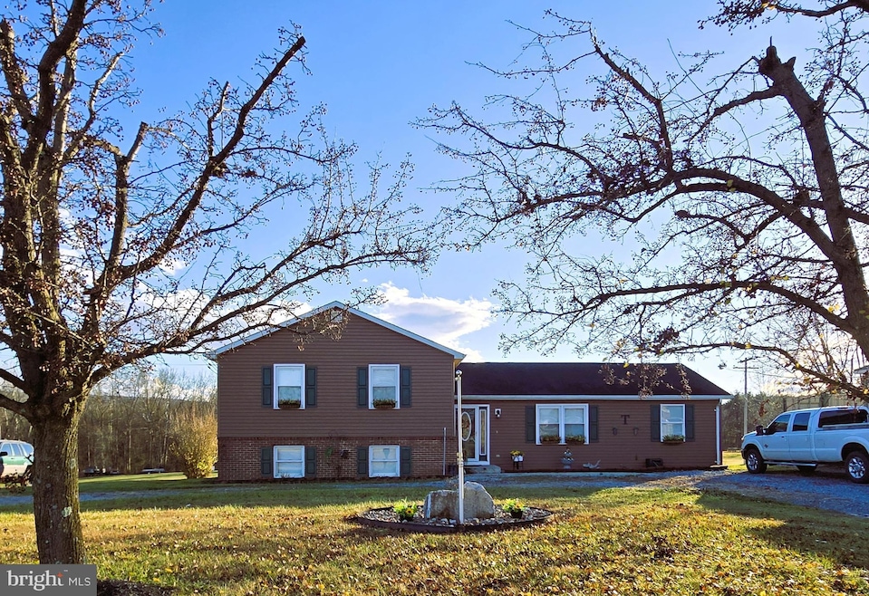 70 Kathys Ln, Hedgesville, WV 25427 - photo 1