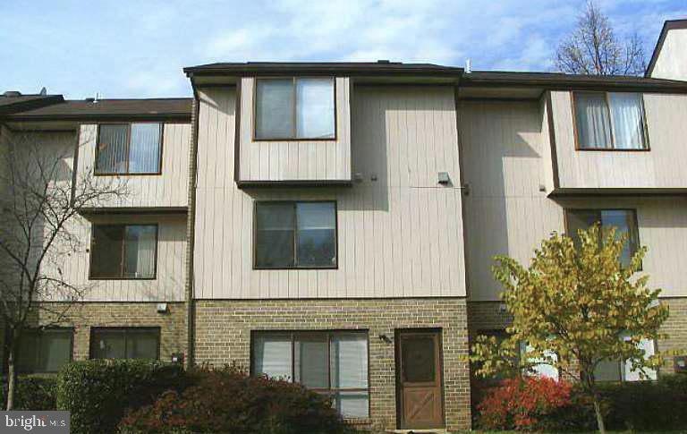 1788 Westwind Way unit 90, McLean, VA 22102 - photo 1