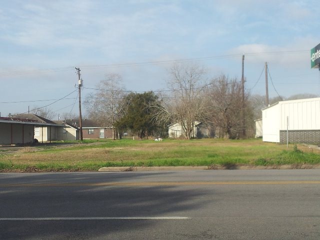 2708 Ave F, Bay City, TX 77414 - photo 1