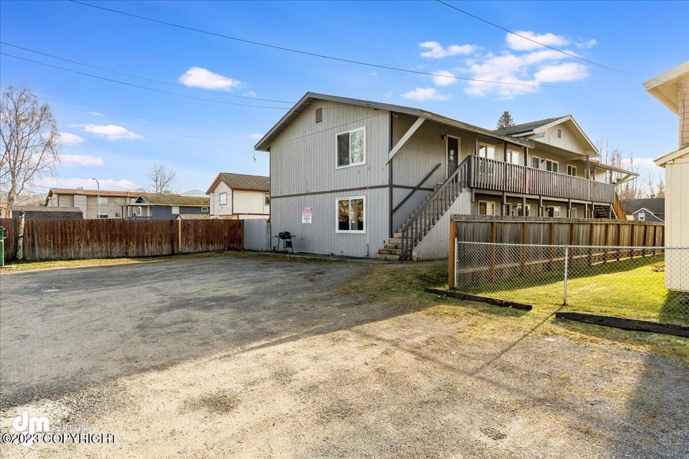 10-Front Exterior_ELI08429-Edit