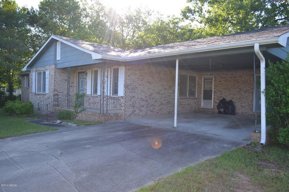 3985 Hattie Drive